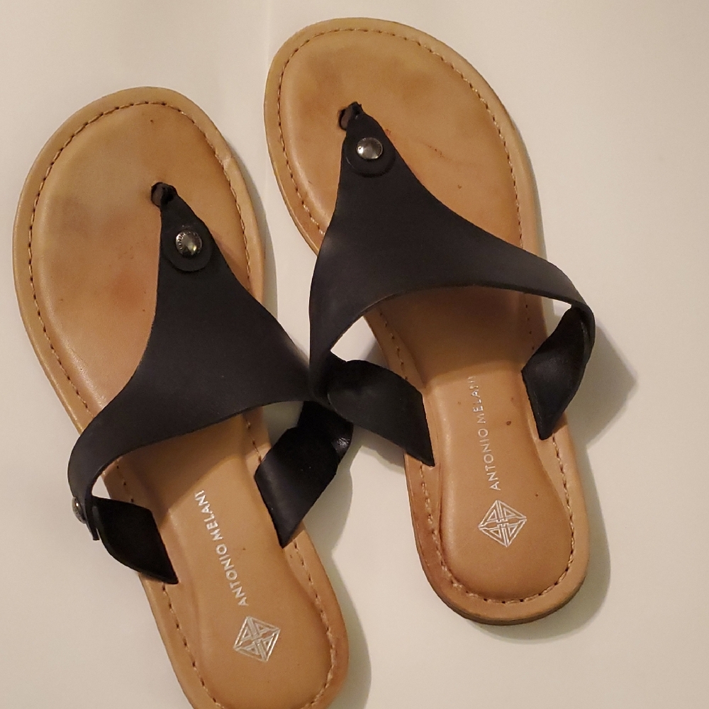 Antonio Melani Black and Tan Women's Thong Sandals 7.5 M